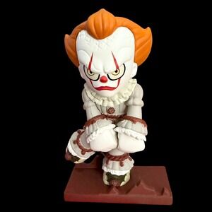 Funko IT Pennywise Vinyl Figure WBEI s18 Clown Horror Movie‎ Collectible